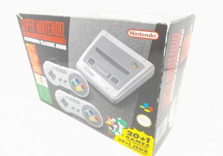 Nintendo Classic Mini Super Entertainment System Boxed iDEAL, Spelcomputers en Games, Spelcomputers | Nintendo Super NES, Zo goed als nieuw