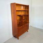 Vintage boekenkast/ highboard hoogglans noot, Bilea, Huis en Inrichting, Gebruikt, 100 tot 150 cm, Vintage, Ophalen of Verzenden
