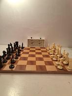Schaakspel - unieke schaakset met schaakklok - hout&kunsstof, Antiek en Kunst
