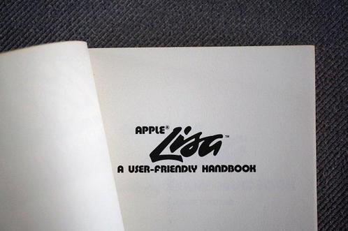 Apple 1984 - Apple Lisa: A user-friendly handbook Paperback,, Spelcomputers en Games, Spelcomputers | Overige Accessoires