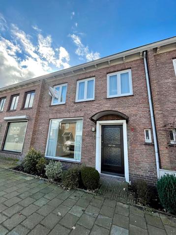 Huis te huur aan Esdoornlaan in Roosendaal beschikbaar voor biedingen