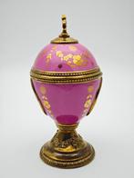 Fabergé ei - Huis van Fabergé Het Slaapworpje Pansy