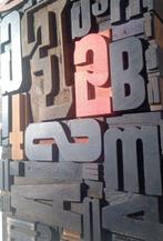 Drukblokken (50) - XL oude typografische letterblokjes -, Antiek en Kunst