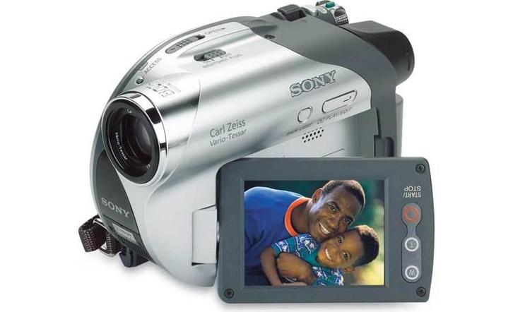 Sony DCR-DVD105E DVD-Handycam Videocamera - Zilver, Audio, Tv en Foto, Videocamera's Digitaal, Zo goed als nieuw, Verzenden