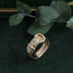 Gouden ring met diamant 18 krt, Nieuw, Ophalen of Verzenden
