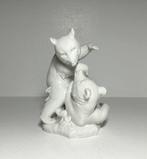 Meissen - Beeldje - Figurine of Two Playing Bear Cubs -, Antiek en Kunst