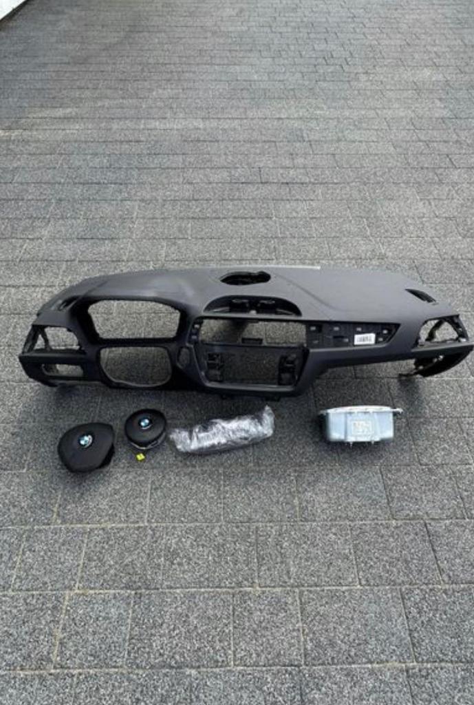BMW F20 Dashboard set met airbags ,gordels – auto onderdele, Auto-onderdelen, Dashboard en Schakelaars, Gebruikt, BMW, Verzenden