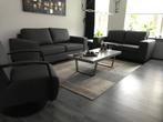 Set van 2 leren banken met houten poten - grijs leer, 150 tot 200 cm, Ophalen of Verzenden, Rechte bank, Modern