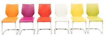 Een set van zes Brees New World Luna eetkamerstoelen beschikbaar voor biedingen