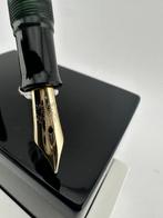 Pelikan - prewar 100N “Marbled Green” FP – 14K Gold Nib -, Nieuw