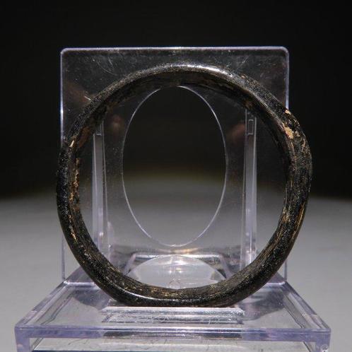 Oud-Romeins Glas Armband. 1e-3e eeuw n.Chr. 5,1 cm diameter., Verzamelen, Mineralen en Fossielen