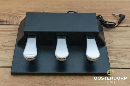 Amadeus Triple pedalen onderstel voor P-145 B Pedalen, Muziek en Instrumenten, Keyboards