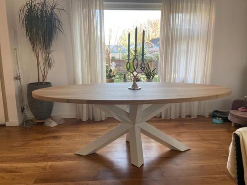 Eiken ovale tafel met stalen matrix poot GRATIZ BEZORGD, Huis en Inrichting, Tafels | Eettafels, Nieuw, Eikenhout