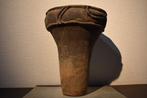 Terracotta Jomon prehistorische vaas uit Japan uit -3000