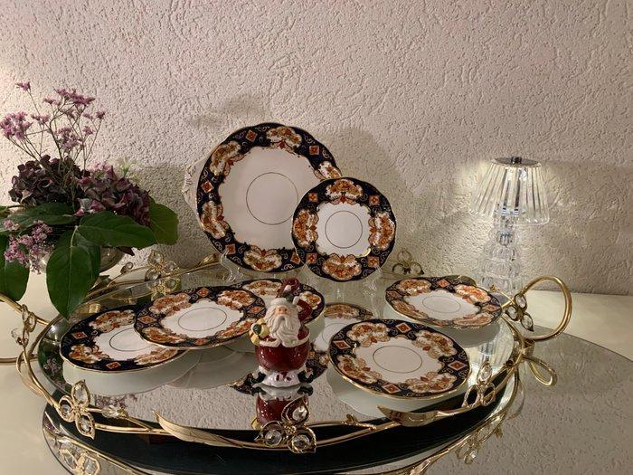 Royal Albert - Gebak/taartset (7) - Heirloom - Porselein, Antiek en Kunst, Antiek | Meubels | Tafels