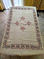Handgeborduurd Tafellaken 175x130 cm - Tafelkleed - 175 cm -, Antiek en Kunst, Antiek | Kleden en Textiel
