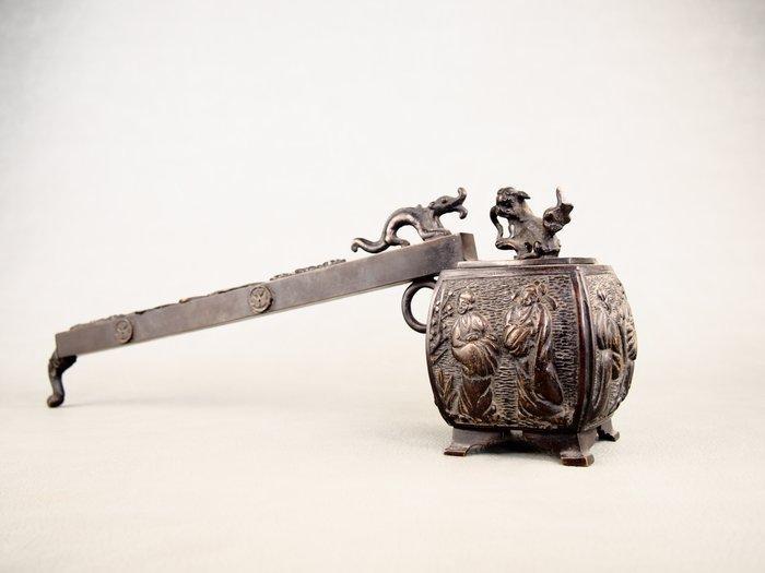 Mark in the Xuande years of the Great Ming  - Very, Antiek en Kunst, Antiek | Overige Antiek