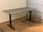 Nieuw Zit Sta Bureau - Zwart Frame - Donkereiken Blad, Verzenden, In hoogte verstelbaar, Nieuw, Stabureau