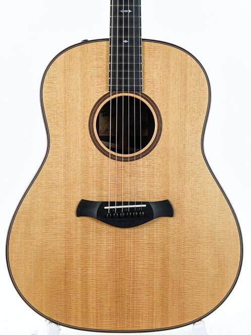 Taylor 717e Builders Edition 2022 (Akoestische Gitaren), Muziek en Instrumenten, Snaarinstrumenten | Gitaren | Akoestisch, Western- of Steelstringgitaar