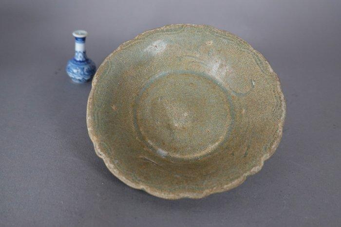 Kom - Unusual Thick Glazed - Longquan Celadon - Yuan, Antiek en Kunst, Antiek | Overige Antiek