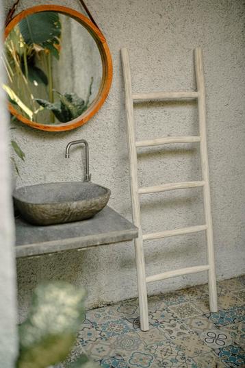 Houten decoratie ladder | White wash | 50x5x175 beschikbaar voor biedingen