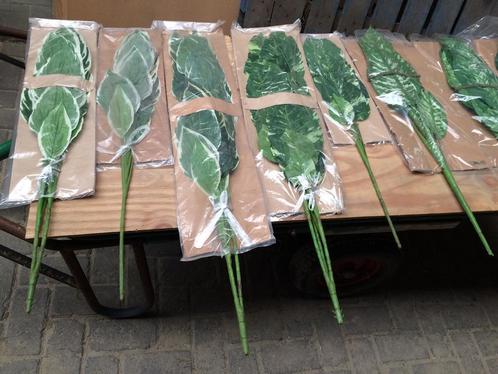 Partij kunst planten / takken Totaal 8647 stuks kransen, Zakelijke goederen, Partijgoederen en Retail | Partijgoederen, Overige categorieën