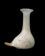 Oud-Romeins Vaas en glas in de vorm van een vogel (Zonder