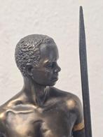 Eß - sculptuur, Dinka Krieger - 1,4 kg - 34.5 cm - Brons