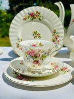 Royal Albert - Koffie- en theeservies (39) - Unknown -, Antiek en Kunst