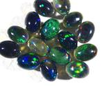 Cts. 7.0 Natuurlijke Ethiopische Zwarte Opal Cabochon -, Verzamelen, Mineralen en Fossielen