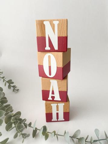 Gepersonaliseerde Naamblokken – Perfect Cadeau beschikbaar voor biedingen