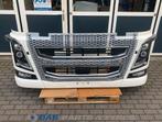 Bumper Volvo FH4 82492251, Ophalen, Gebruikt, Volvo, Carrosserie en Plaatwerk