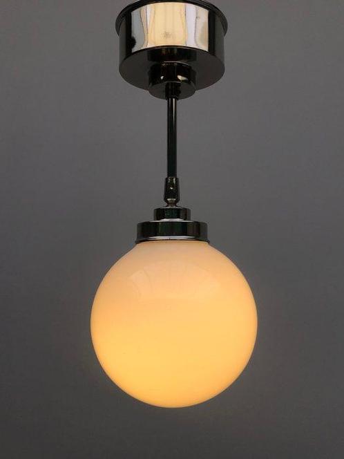 Plafondlamp - Opaline glas, Antiek en Kunst, Kunst | Designobjecten