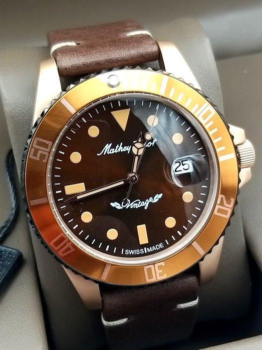 Mathey-Tissot - Mathy Vintage Bronze Automatic - Zonder, Sieraden, Tassen en Uiterlijk, Horloges | Heren