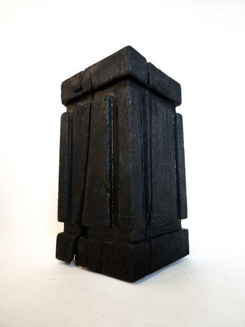 THE FOREST - Art & Woodworking Studio - Bijzettafel - Shou, Antiek en Kunst, Kunst | Designobjecten