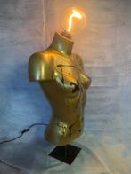 T(INK) Art - Mannequin - Golden Lady - Lamp met voet -