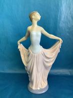 Lladró - Vicente Martínez - Figuur - Figura mujer De ensayo.