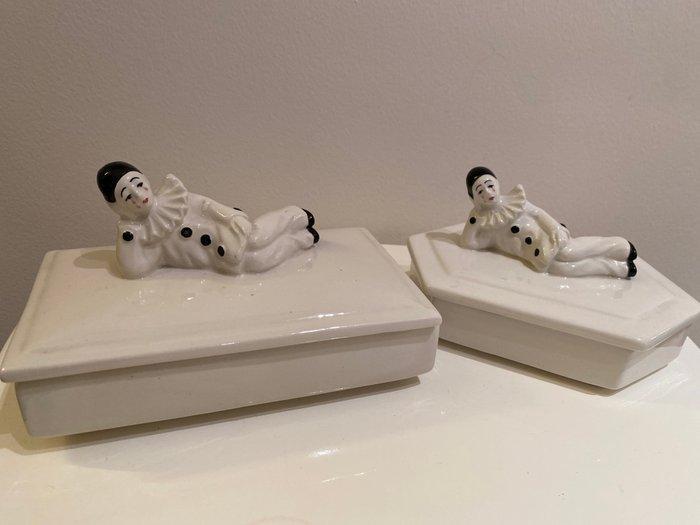 D. Bassano - Sieradendoos (2) - Porselein - Con Pierrot, Antiek en Kunst, Antiek | Glas en Kristal