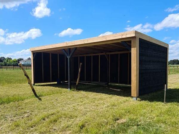 Veiling - Schuilstal geïmpregneerd Douglas 300x600x265cm, Dieren en Toebehoren, Stalling en Weidegang