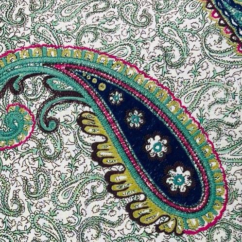 Eén kussen in XL-formaat, gemaakt van Braquenié-stof -, Antiek en Kunst, Kunst | Designobjecten