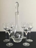 Drinkset - met gegraveerde bloemetjes en fijne takjes op het