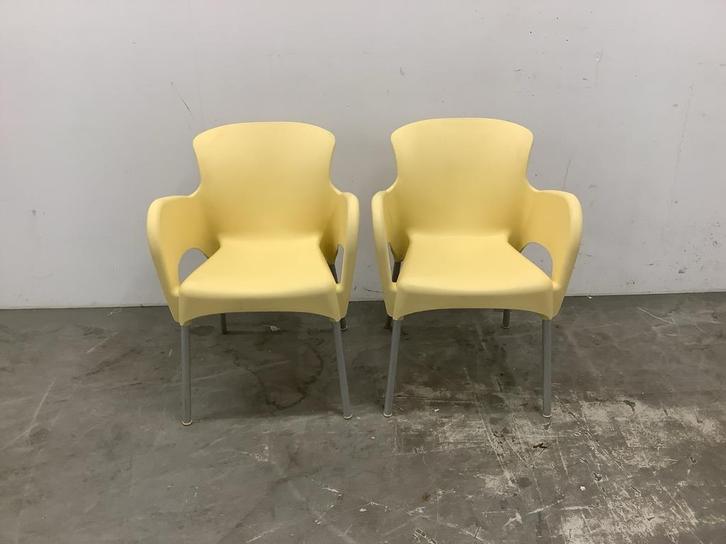 Stapelbare kunststof stoel tuinstoel restaurantstoel, Antiek en Kunst, Antiek | Meubels | Stoelen en Banken, Ophalen of Verzenden