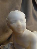 sculptuur, Putti allongé sur son couffin - 13 cm - Marmer