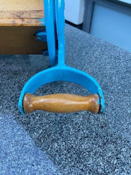 Raadvad - Broodsnijmachine - 294 - Iron-Wood-steel, Antiek en Kunst, Antiek | Keukenbenodigdheden
