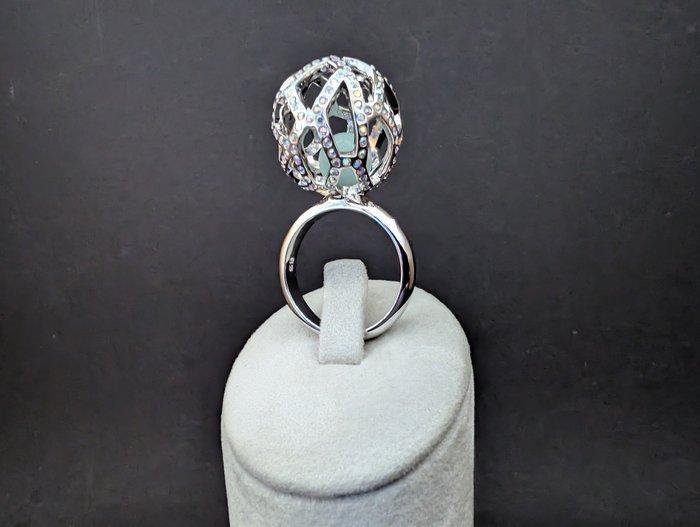 Beeld, Swarovski ring - 4.3 cm - Metaal, Kristal, Antiek en Kunst, Curiosa en Brocante
