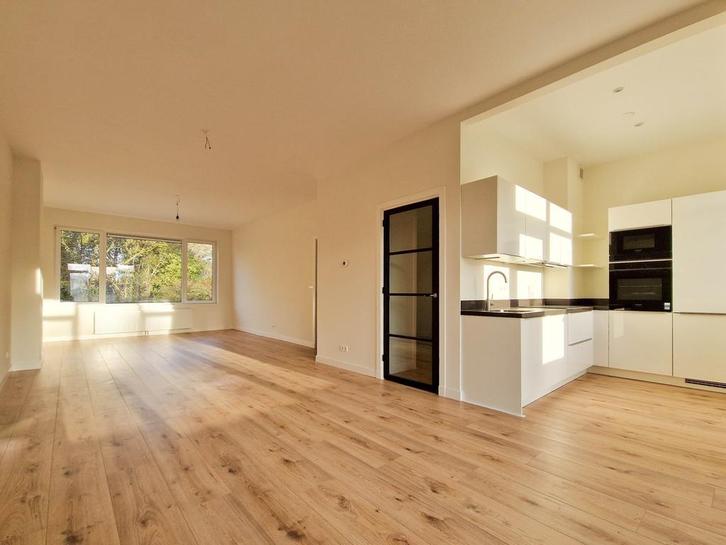 Te huur: Appartement Carel Reinierszkade in Den Haag, Huizen en Kamers, Huizen te huur, Zuid-Holland, Appartement