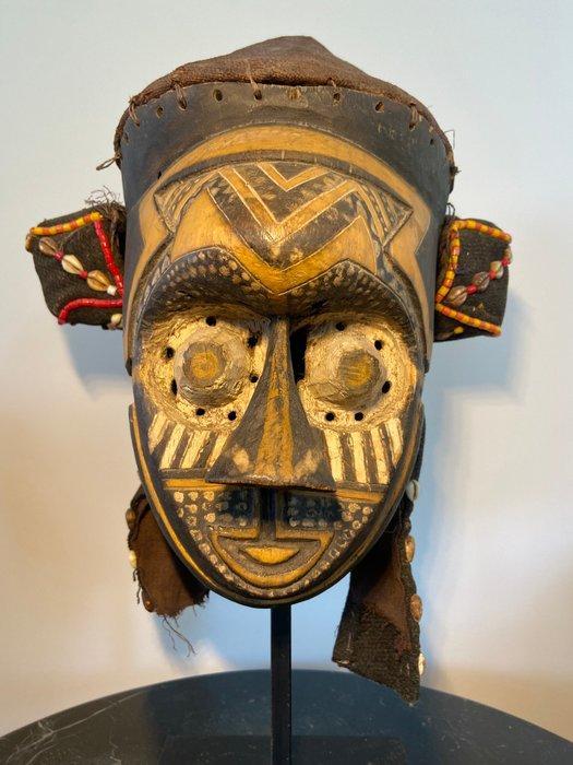 Máscara Pwoom Itok - Kuba - DR Congo, Antiek en Kunst, Kunst | Niet-Westerse kunst