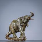 Joshua Chirume - Figuur - Olifant - Serpentine stone