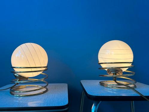 Mid Century Hollywood Regency Opaline Glass Eyeball Table La, Huis en Inrichting, Lampen | Tafellampen, Nieuw, Ophalen of Verzenden