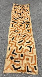 Nr. 6 Raffia stoffen laken - Vloerkleed - 250 cm - 70 cm, Antiek en Kunst